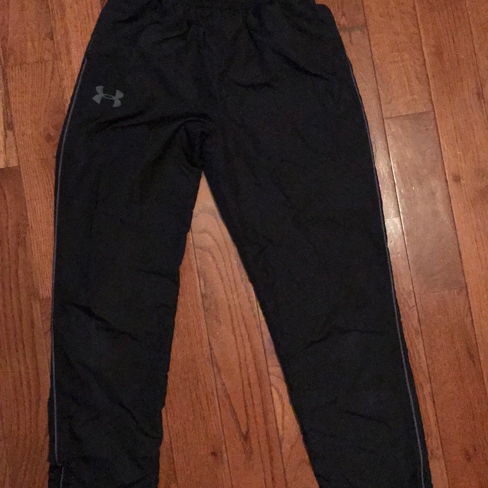 Athletic pants